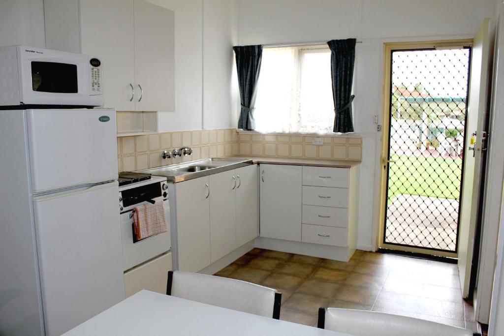 Mermaid Holiday Units Merimbula Room photo
